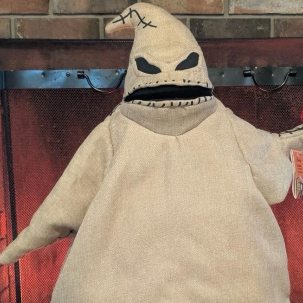 Beige Burlap Halloween Decor